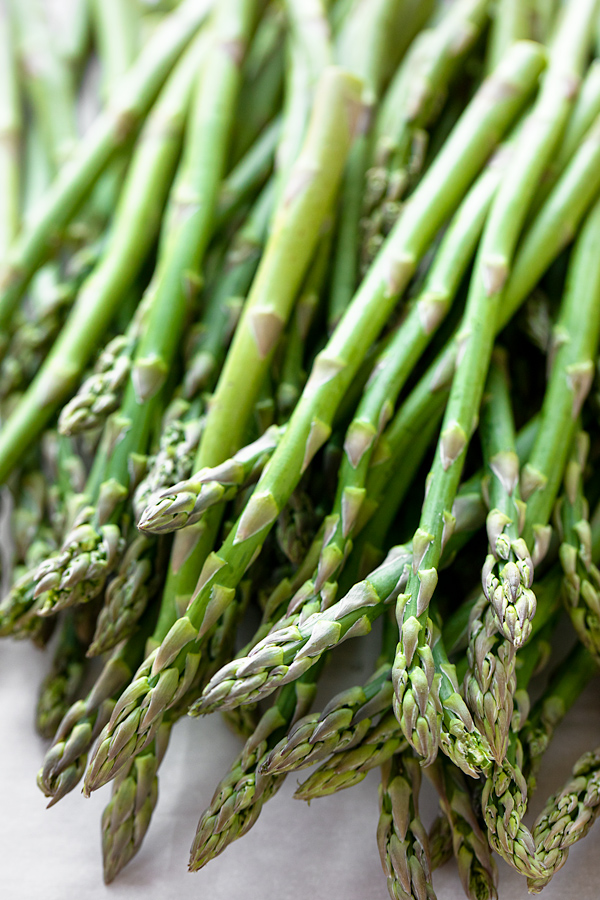 Fresh Asparagus for Asparagus Soup | thecozyapron.com