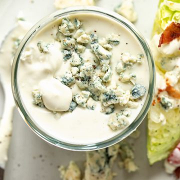Blue Cheese Dressing | thecozyapron.com