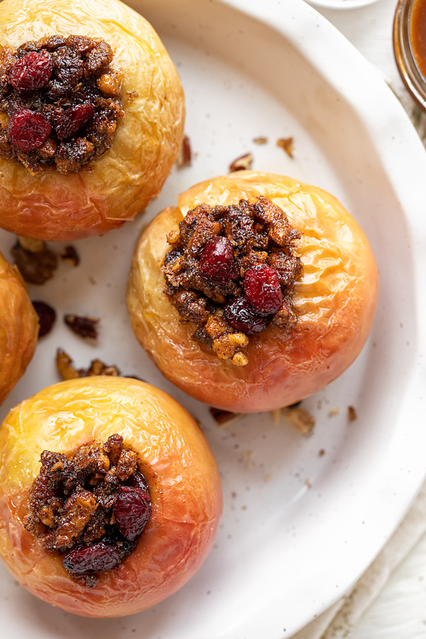Baked Apples with Cranberry Nut Crumble | thecozyapron.com