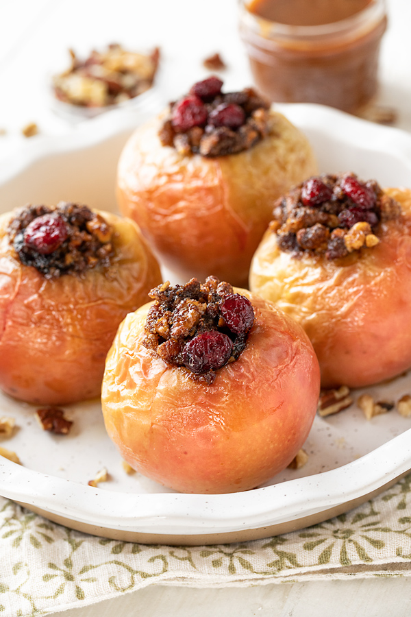 Baked Apples with Cranberry Nut Crumble | thecozyapron.com