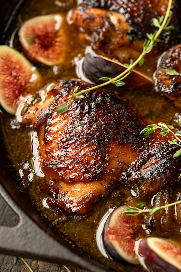 Balsamic Chicken | thecozyapron.com