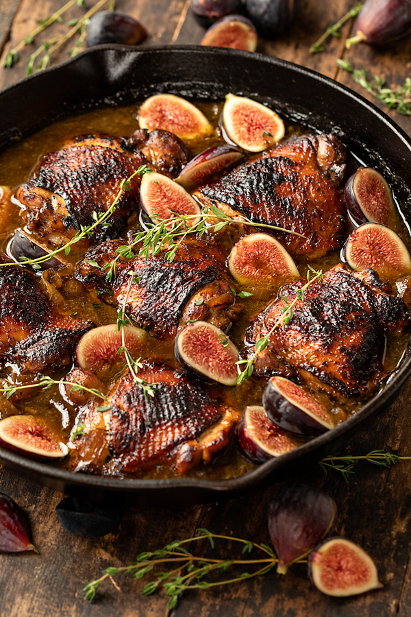 Balsamic Chicken with Figs | thecozyapron.com