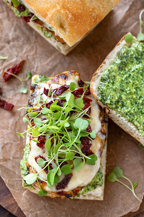 Assembling a Grilled Chicken Sandwich with Pesto | thecozyapron.com