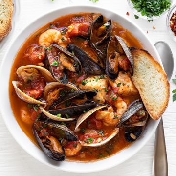 Cioppino | thecozyapron.com