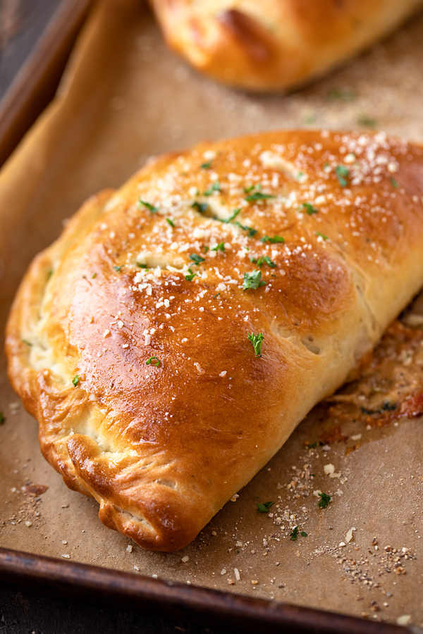 Calzones | thecozyapron.com