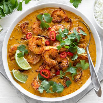 Coconut Curry Shrimp | thecozyapron.com