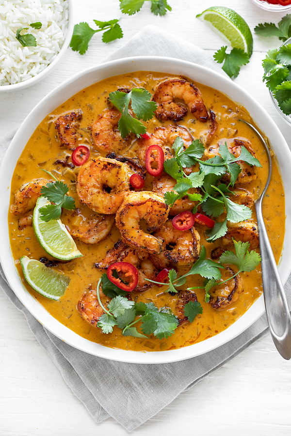 Coconut Curry Shrimp | thecozyapron.com