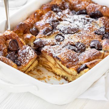 Croissant Bread Pudding | thecozyapron.com
