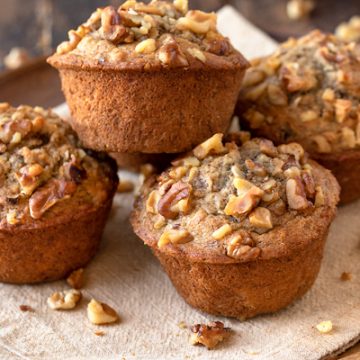 Banana Nut Muffins | thecozyapron.com