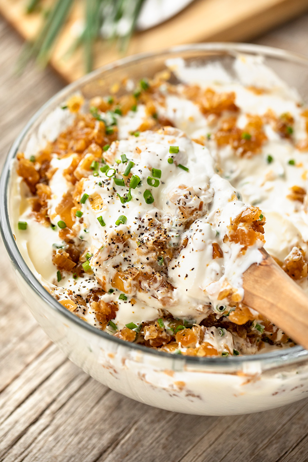 Sour Cream and Onion Dip Prep | thecozyapron.com