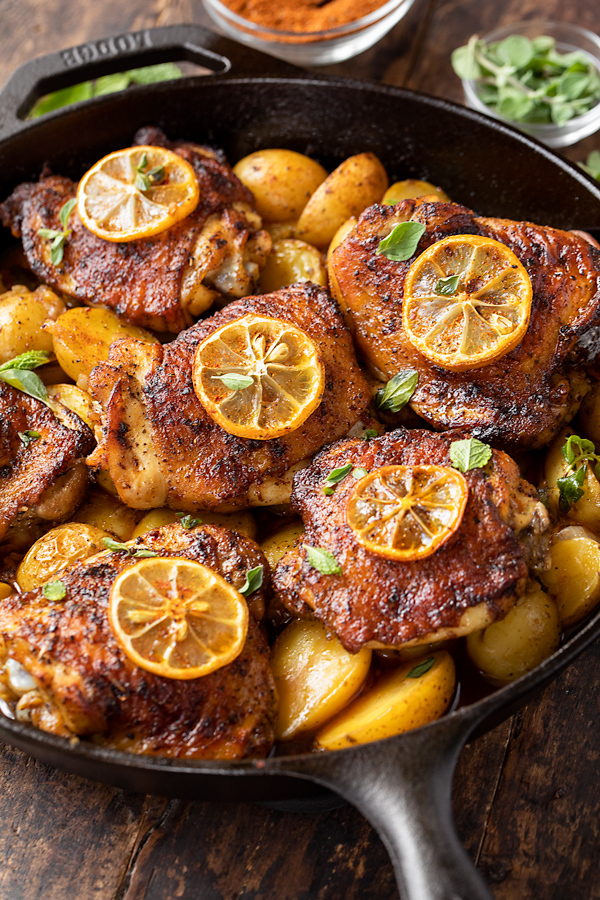 Harissa Chicken | thecozyapron.com