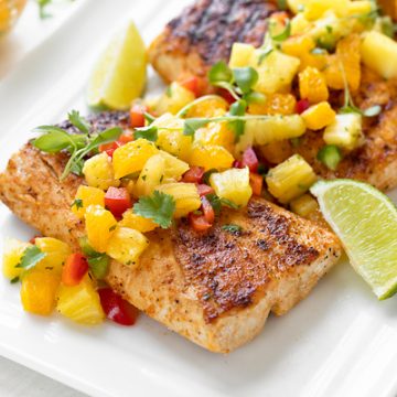 Grilled Mahi Mahi | thecozyapron.com
