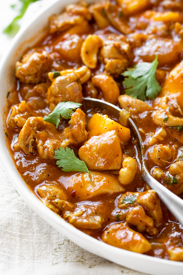Mango Chicken | thecozyapron.com