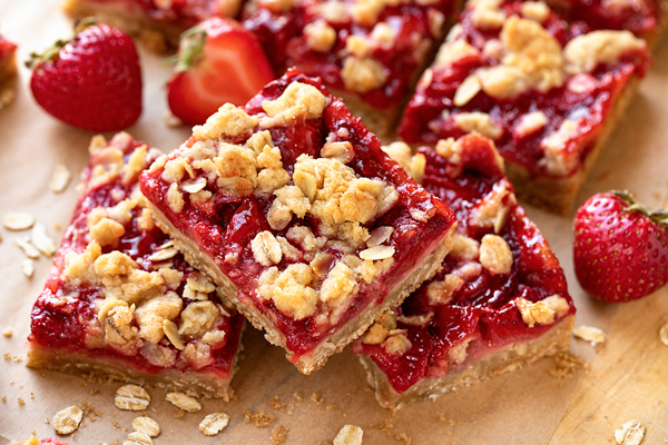 Strawberry Oatmeal Bars