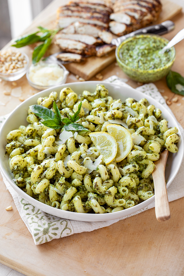 Pesto Pasta Salad | thecozyapron.com