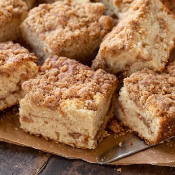 Apple Coffee Cake | thecozyapron.com