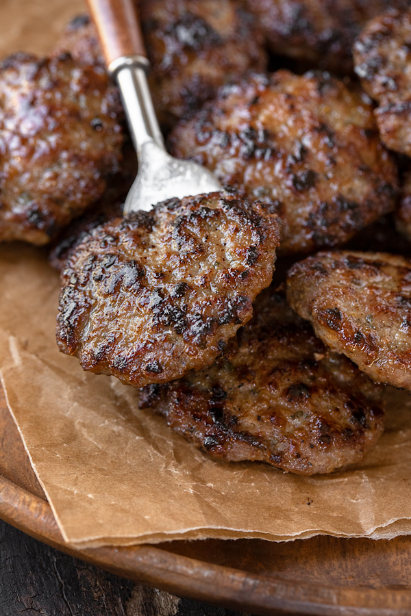 Homemade Breakfast Sausage | thecozyapron.com