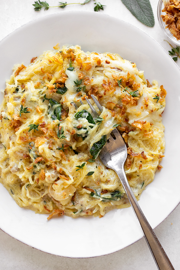 Spaghetti Squash Casserole on a Plate | thecozyapron.com