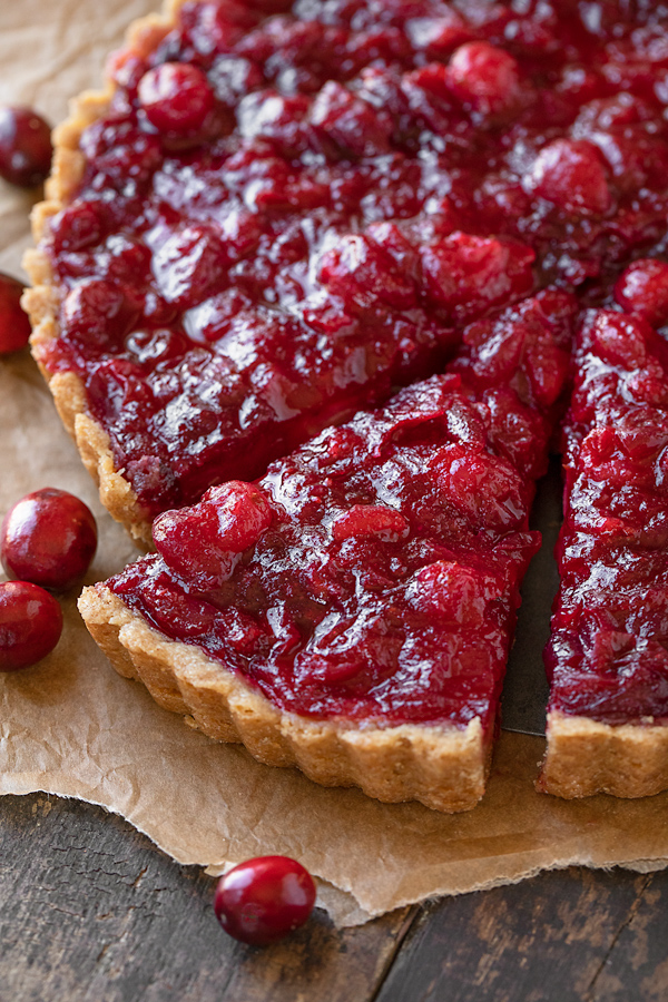 Sliced Cranberry Tart | thecozyapron.com