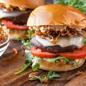 Portobello Mushroom Burger | thecozyapron.com