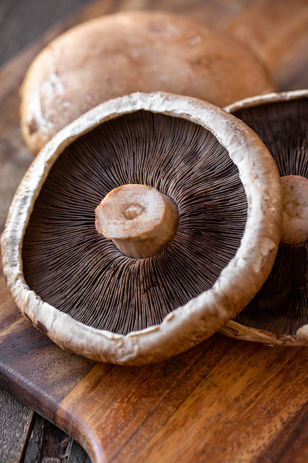 Portobello Mushrooms for Portobello Mushroom Burgers | thecozyapron.com