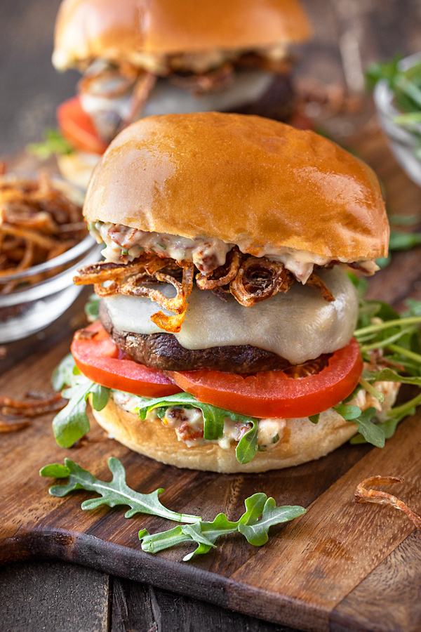 Portobello Mushroom Burger | thecozyapron.com