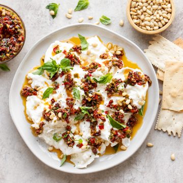 Burrata Recipe | thecozyapron.com