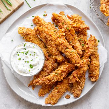 Potato Chip Chicken Strips | thecozyapron.com