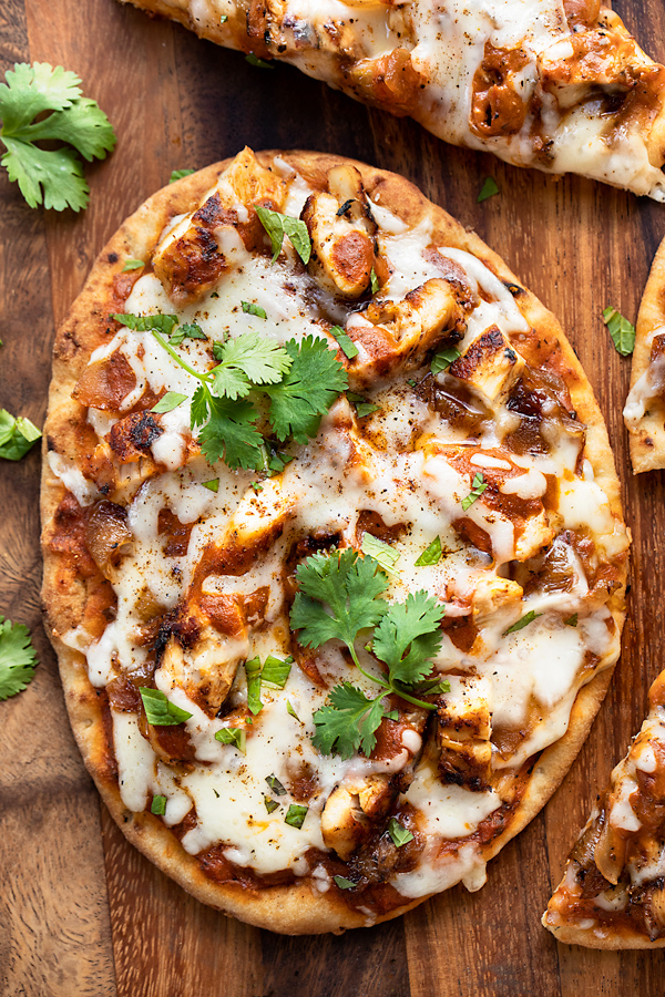 Naan Pizza | thecozyapron.com