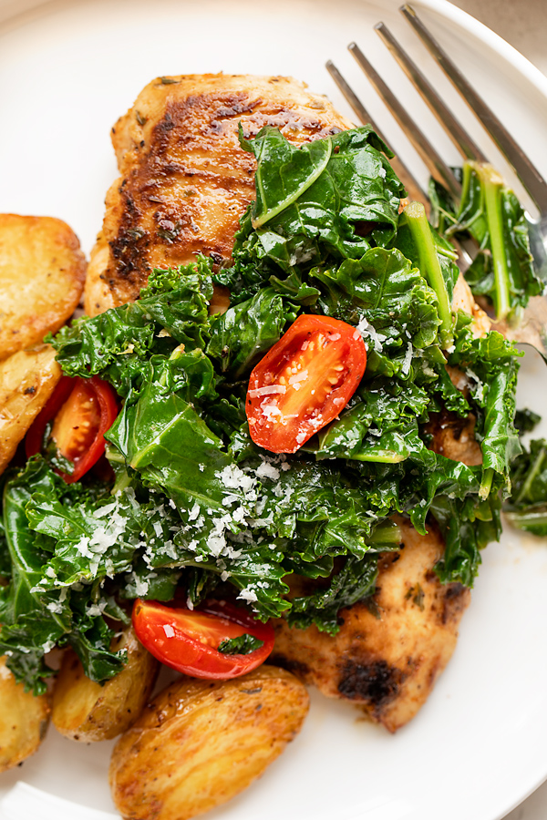 Sauteed Kale Over Grilled Chicken with Potatoes | thecozyapron.com