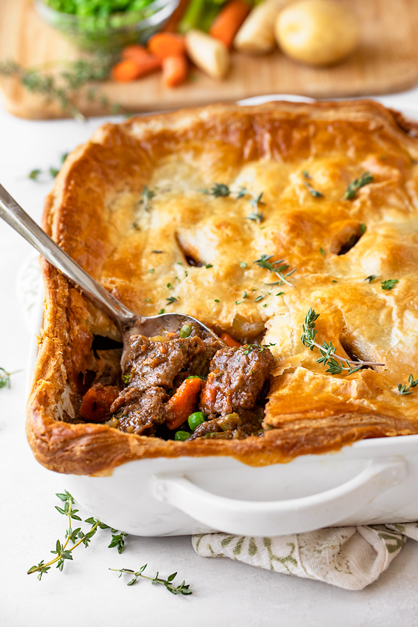 Beef Pot Pie | thecozyapron.com
