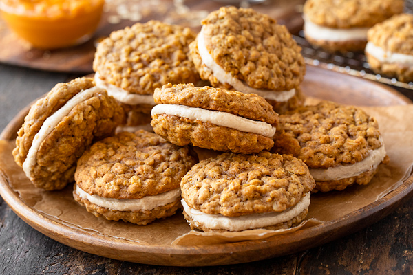 Pumpkin Oatmeal Cream Pies
