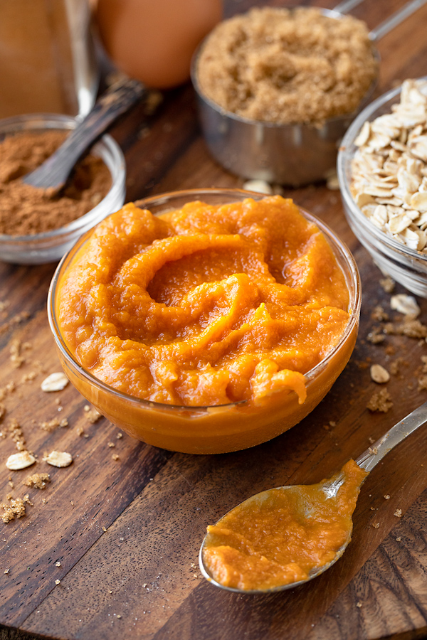 Ingredients for Pumpkin Oatmeal Cream Pies | thecozyapron.com