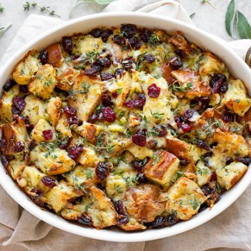 Cranberry Stuffing | thecozyapron.com