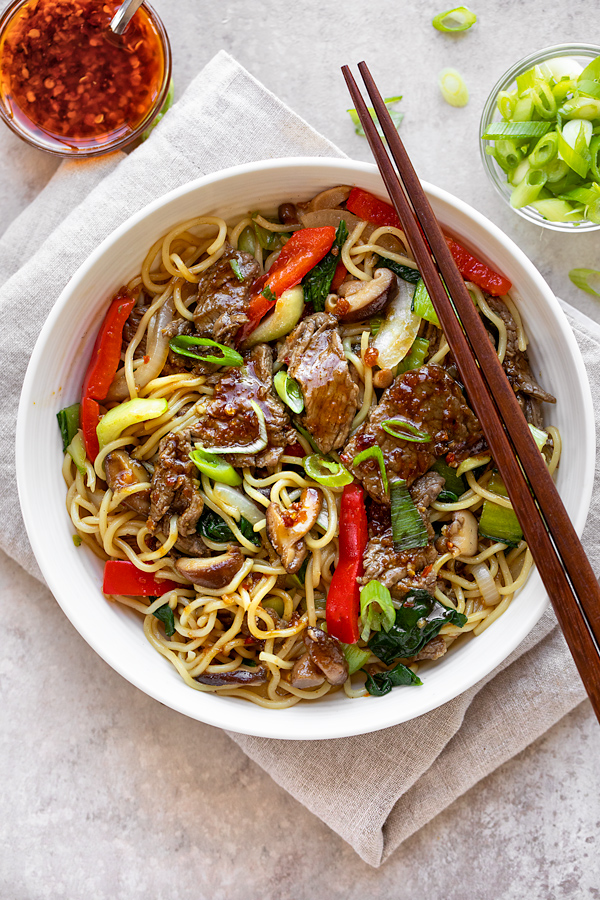Beef Stir Fry in a Bowl | thecozyapron.com