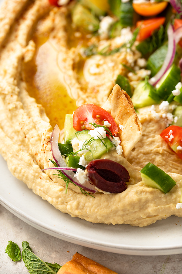 Loaded Hummus | thecozyapron.com