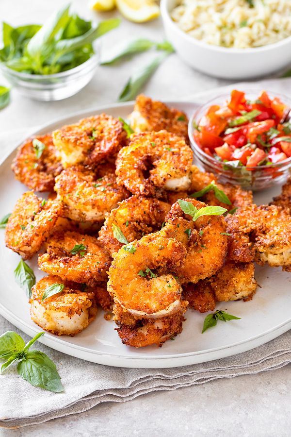 Garlic Parmesan Shrimp with Tomato Basil Relish | thecozyapron.com