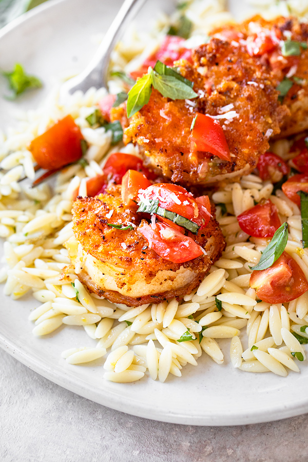 Garlic Parmesan Shrimp with Orzo | thecozyapron.com