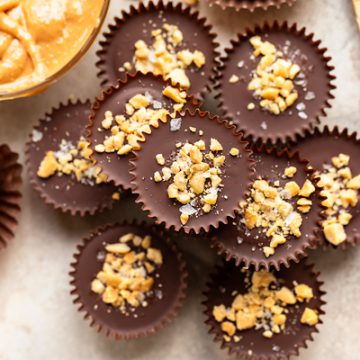 Dark Chocolate Peanut Butter Cups | thecozyapron.com