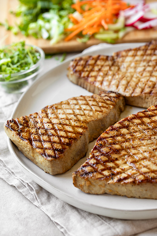 Freshly Grilled Tuna | thecozyapron.com