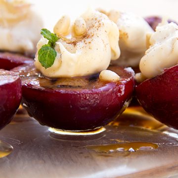 Grilled Cinnamon Plums with Sweetened Mascarpone | thecozyapron.com