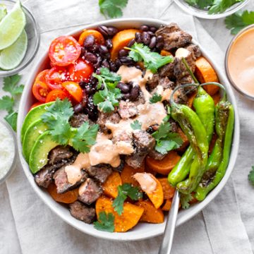 Sweet Potato Bowl with Carne Asada | thecozyapron.com