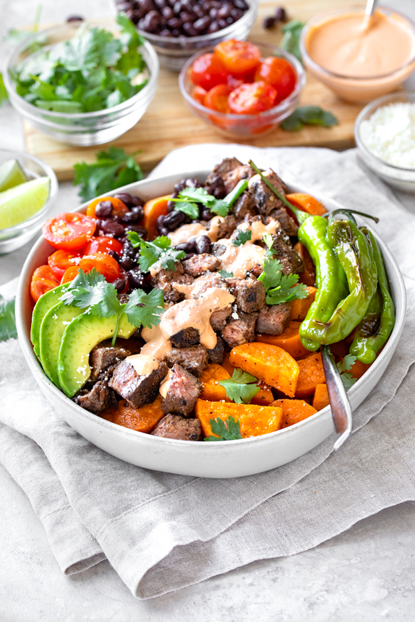 Sweet Potato Bowl with Carne Asada | thecozyapron.com
