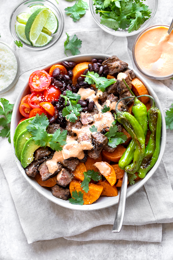 Sweet Potato Bowl with Carne Asada | thecozyapron.com