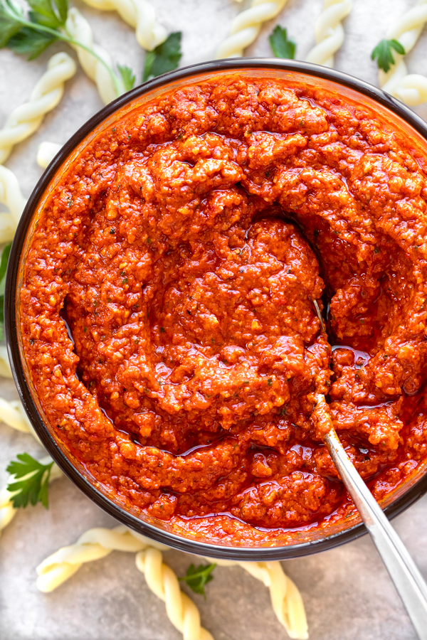 Roasted Red Pepper Sauce for Gemelli Pasta | thecozyapron.com