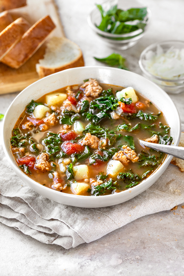 Tuscan Kale and Sausage Soup | thecozyapron.com