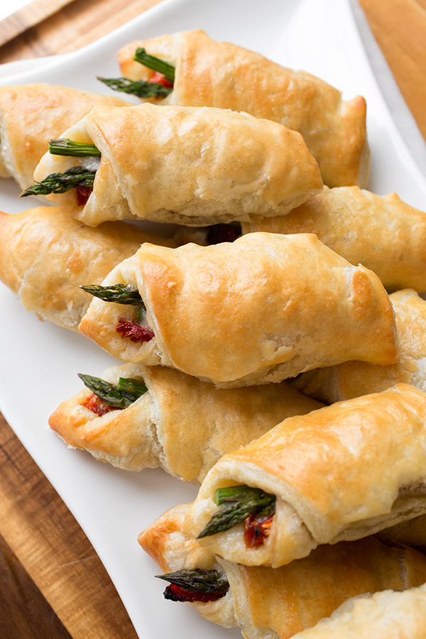 prosciutto wrapped asparagus | thecozyapron.com