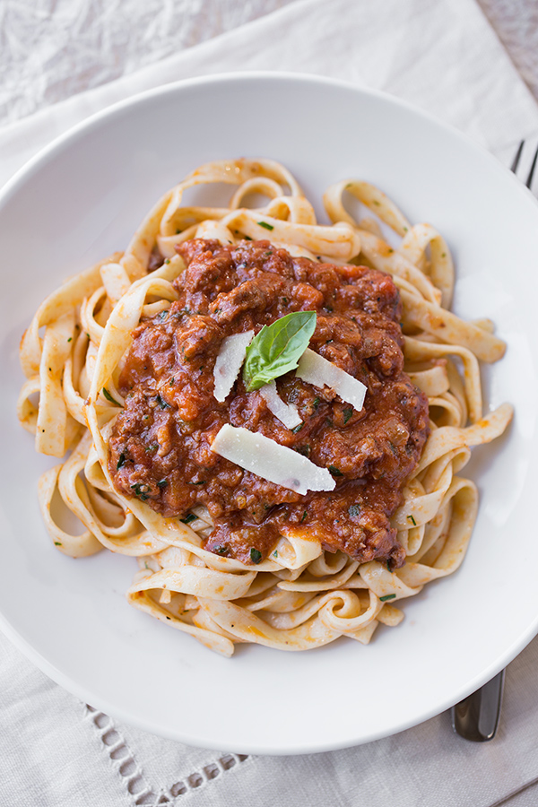 Fettuccine Bolognese with Sausage | thecozyapron.com