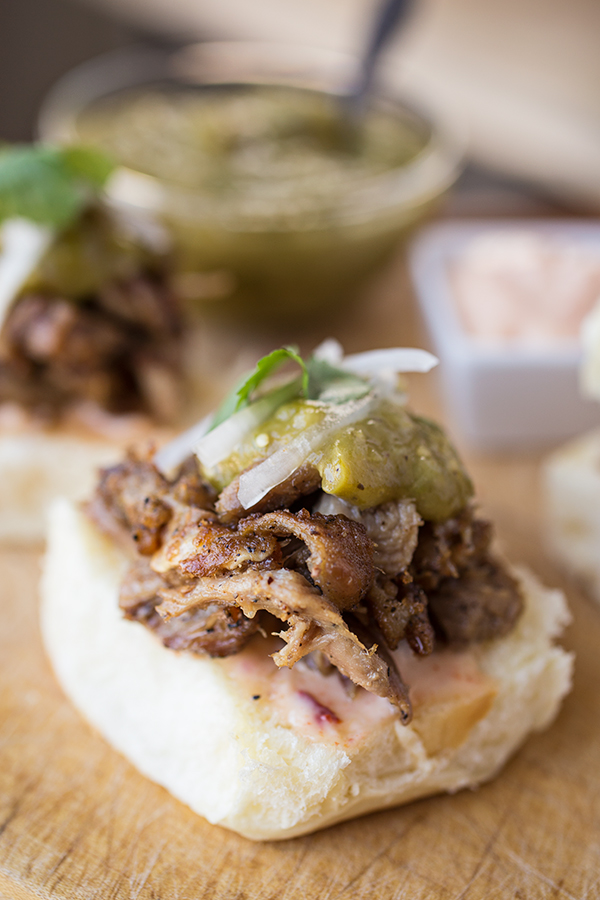 Pulled Pork Sliders Preparation | thecozyapron.com