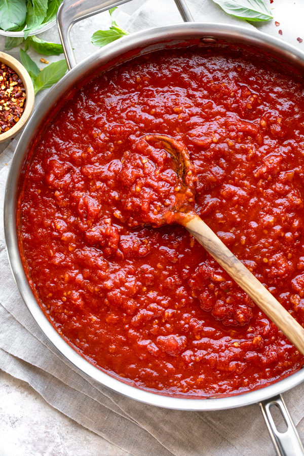 Arrabbiata Sauce | thecozyapron.com